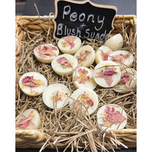 Load image into Gallery viewer, Peony &amp; Blush Suede Botanical Single Dome Wax Melt
