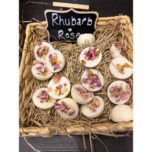 Load image into Gallery viewer, Rhubarb &amp; Rose Botanical Single Dome Wax Melt
