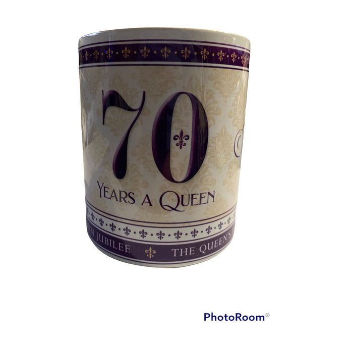 Platinum Jubilee 70 Years a Queen mug, souvenir, Royal